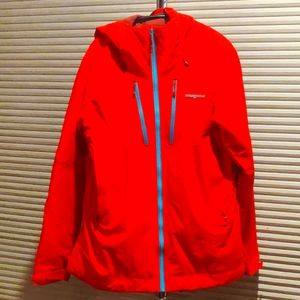 Patagonia nano storm. Large women's red winter jacket.
